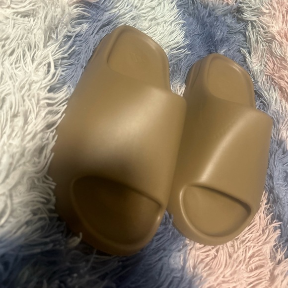 I am selling Yeezy adida slides, US 6.5/ UK 6 - Picture 5 of 8